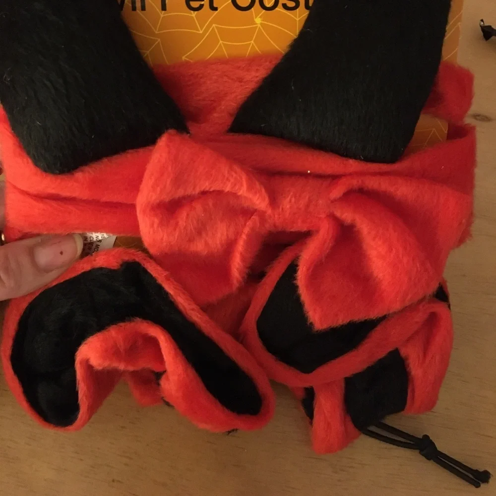 New Dog Devil Halloween costume 👹 One Size Small to Medium dog